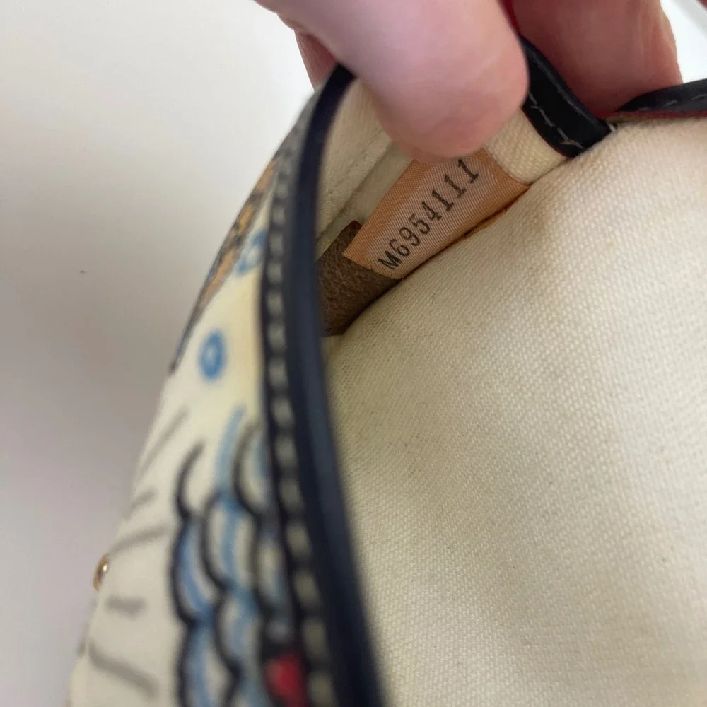 Dooney & Bourke Disney Cruise Line‎ Sketch Wristlet Disneyana Mickey Retired